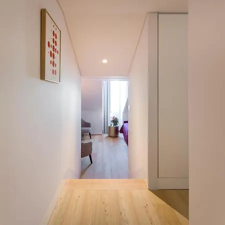 Serviced - Mouraria Apartman